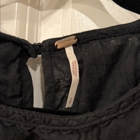 Lightly worn Free People Black Lace Crop Top with tie sides size S - Picture 2 of 10